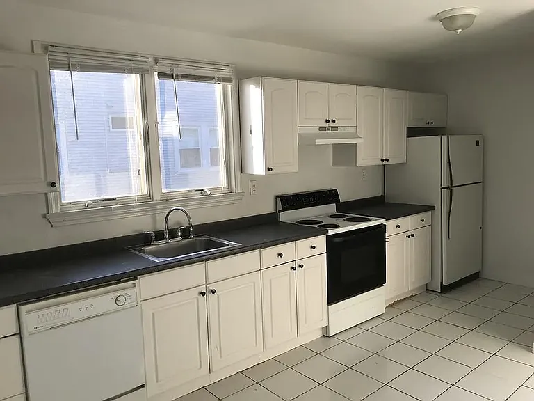 28 Trapelo St #1 — Photo 9