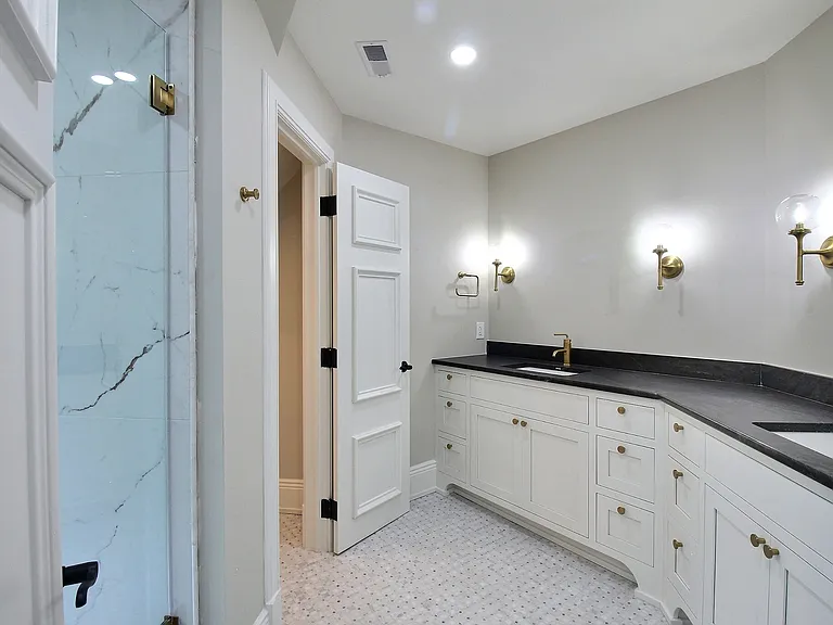2970A Fairmount Blvd — Photo 19