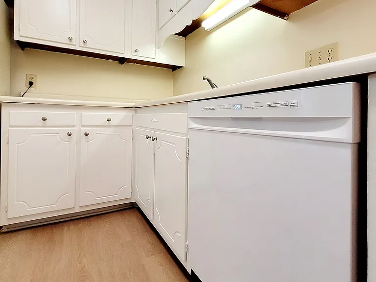 222 Northpoint Ave #H — Photo 11
