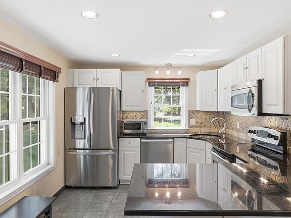 4th image of 78 Macintosh Ln Unit 78