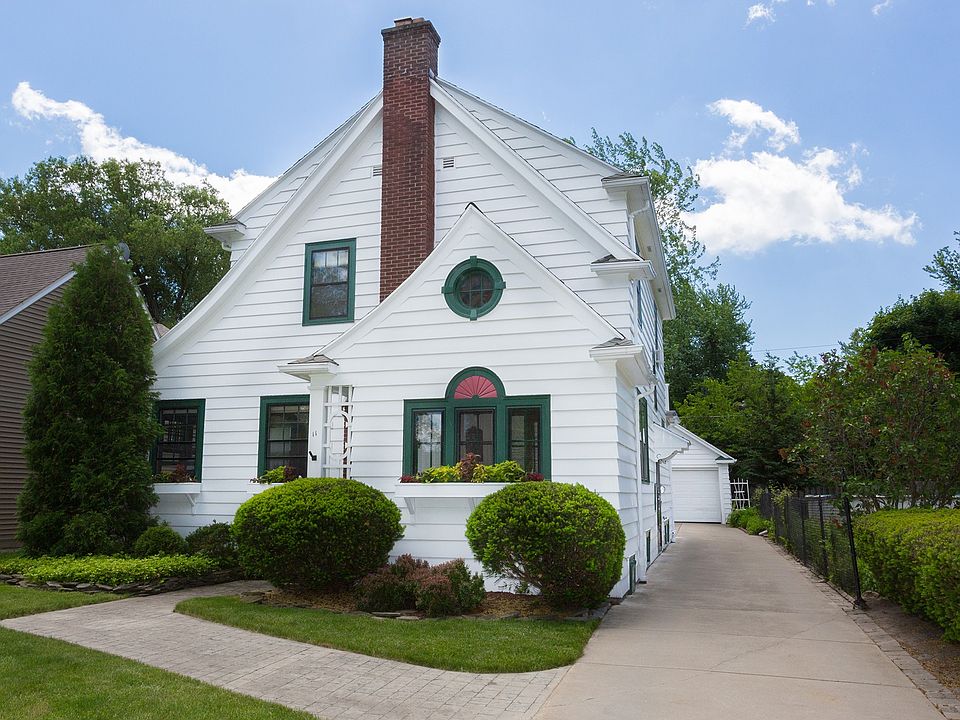 1st image of 11 Olney Dr W