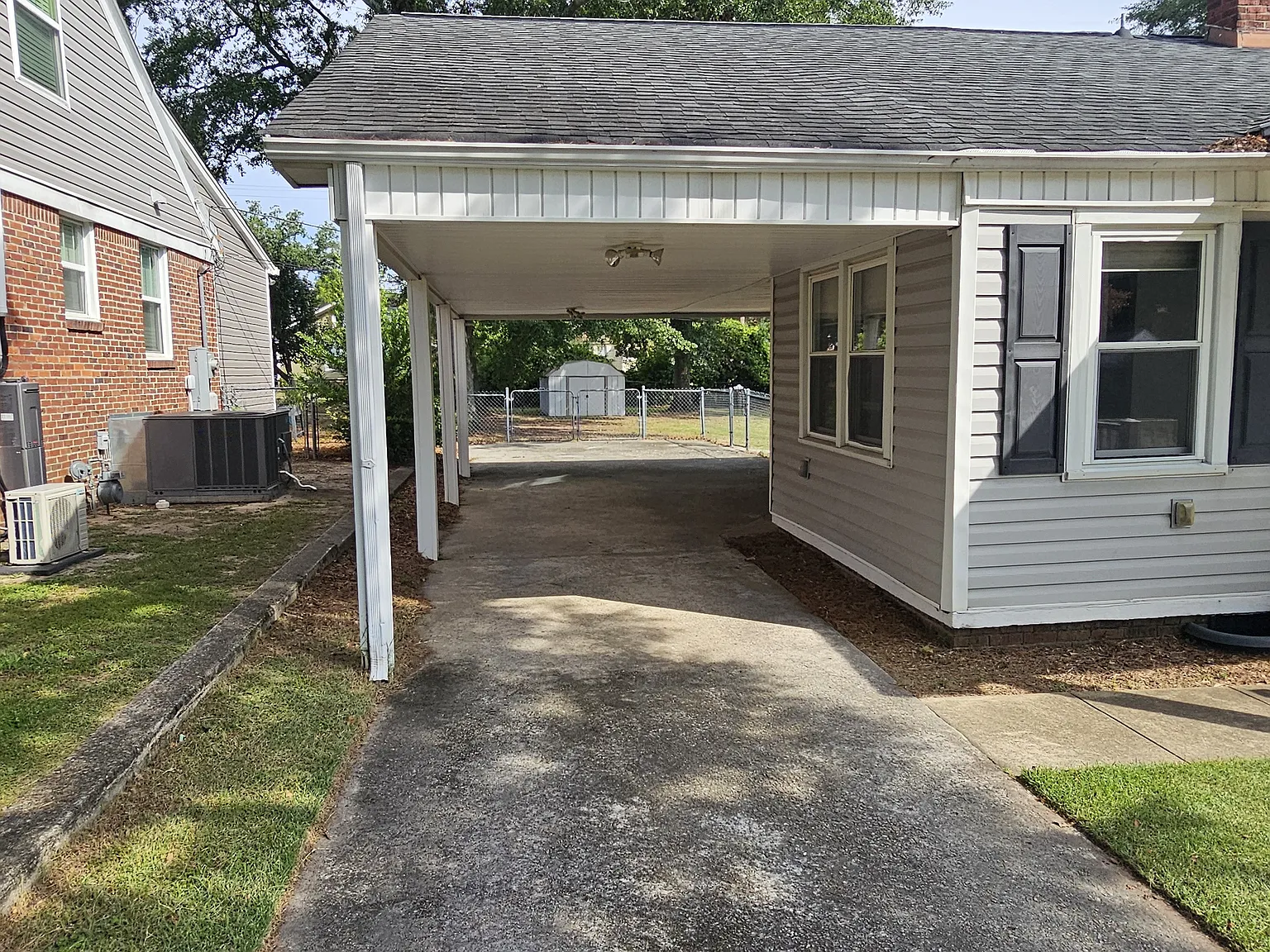 4 bed, 2.5 bath, 2048 sqft, $2,650 — Photo 3
