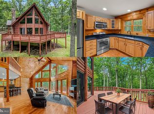 336 Honey Locust Ln, Great Cacapon, WV 25422