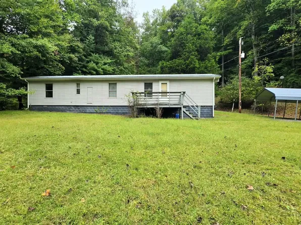9301 Birchfield Rd, Pound, VA 24279