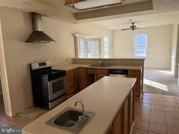 5th image of 1225 Bells Mill Rd