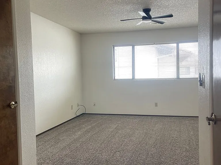 1185 Lancers Ln — Photo 14