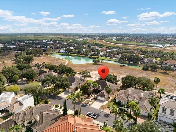 3rd image of 2214 Red River Dr