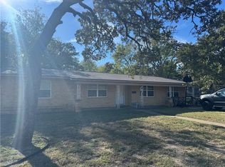 4202 Oaklawn St, Bryan, TX 77801