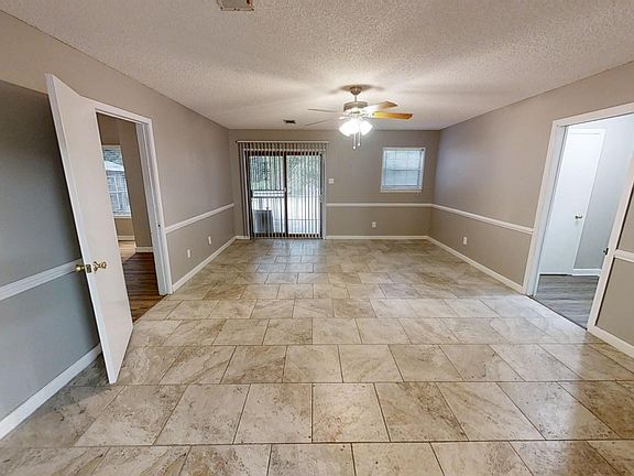 5th image of 3020 Central St