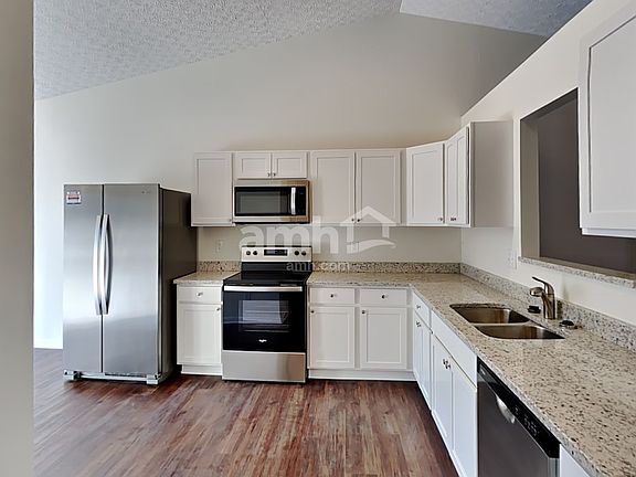 3rd image of 254 Iris Trail Dr