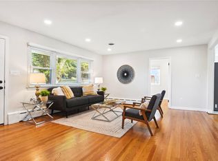 16215 Redland Rd, Rockville, MD 20855