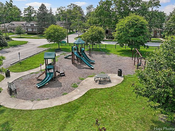 5th image of 1569 Sherman Pl