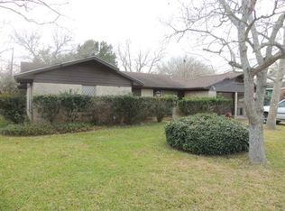 409 Ridgecrest Dr, Port Lavaca, TX 77979