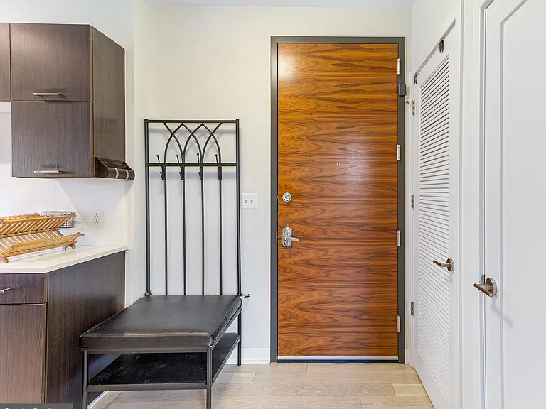 1350 Maryland Ave NE #417 — Photo 11