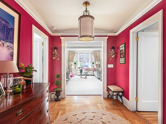 3rd image of 1065 Lexington Ave #8B