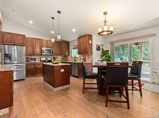 2010 Sunset Rdg, Canyon Lake, TX 78133