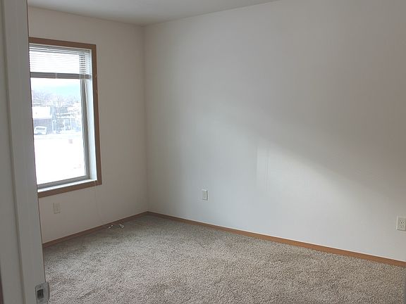 4th image of 1410 Worden Ave APT 101