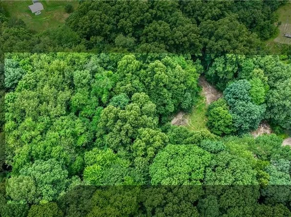 420 Braun Rd, Beaver Falls, PA 15010