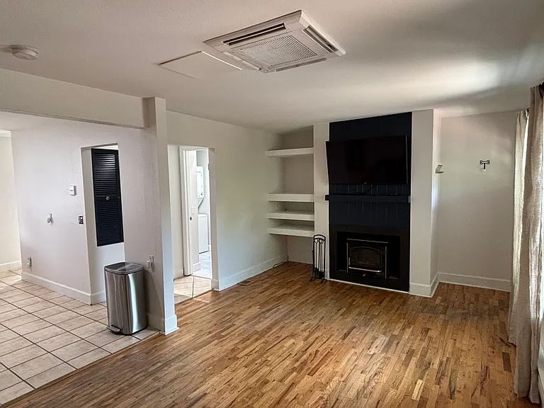 702 E Dakota Ave — Photo 5