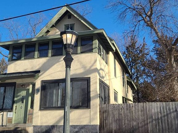 2nd image of 913 Mound St