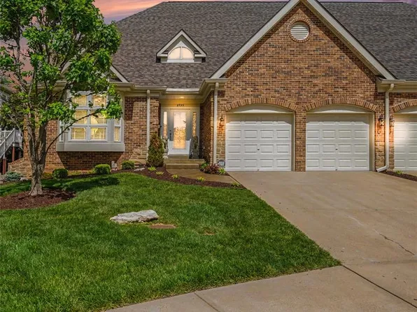 8735 Grants Log Cabin Ln, Saint Louis, MO 63123