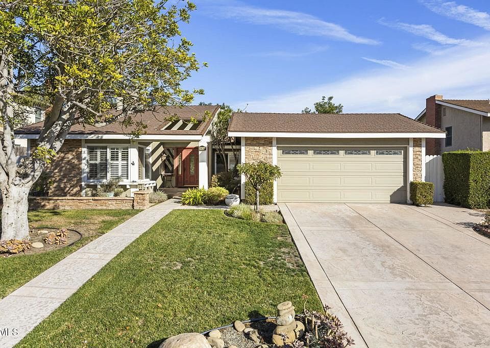 1st image of 2076 Viking Dr