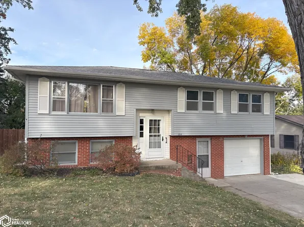 1214 Irene Ct, Red Oak, IA 51566