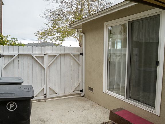 4th image of 22531 Susana Ave