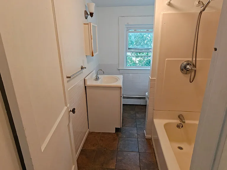 153 Governor St #3 — Photo 11