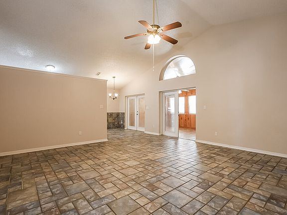 3rd image of 1000 Country Cove Ct