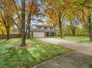 30901 North Ct, North Olmsted, OH 44070