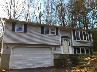 41 Homestead Ave, Russell, MA 01071