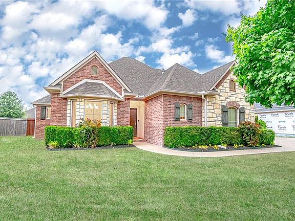 2nd image of 3676 W Bowling Green Pl