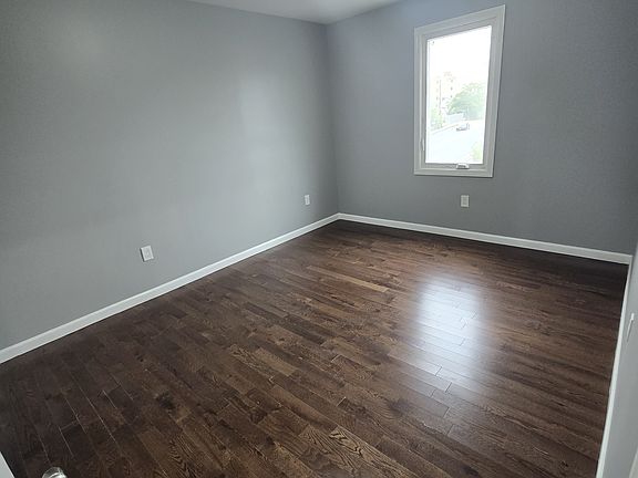 4th image of 173 N 14th St #3A