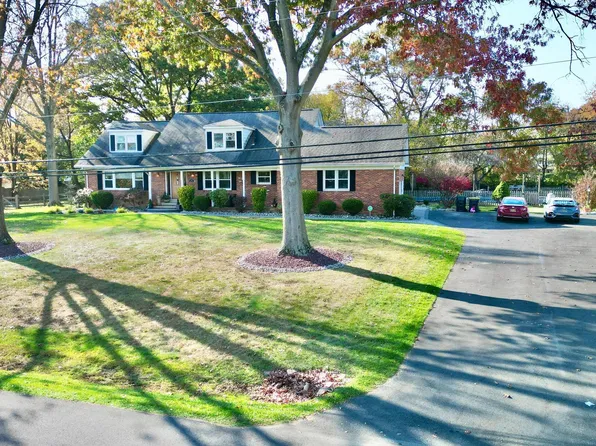 220 Caravel Dr, Bear, DE 19701