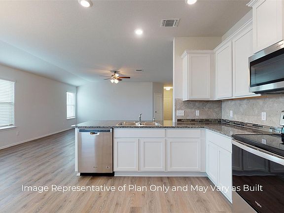4th image of 2305 Three Wood Way