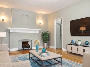 305 26th St E #2-BEDROOM, Saskatoon, SK S7K0L9