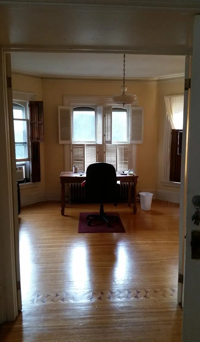 2 bed, 1000 sqft, $1,500 — Photo 3