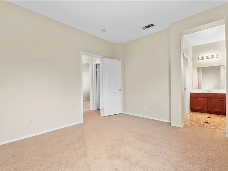 13564 Williamson Rd — Photo 28