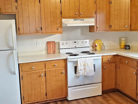 5th image of 27 Westfield Dr