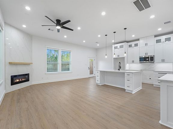 4th image of 6108 Endeavor Heights Rd