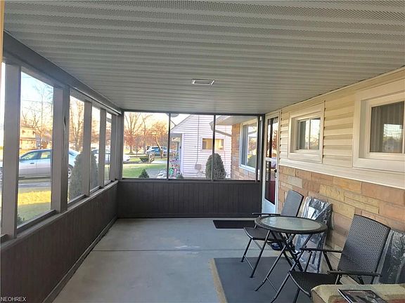 2nd image of 344 N Edgehill Ave