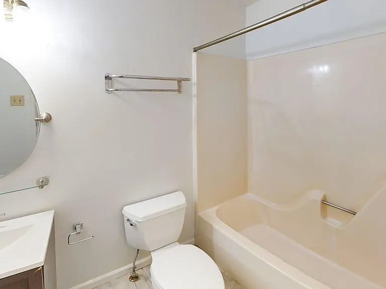 1297 Timberbranch Ct — Photo 12