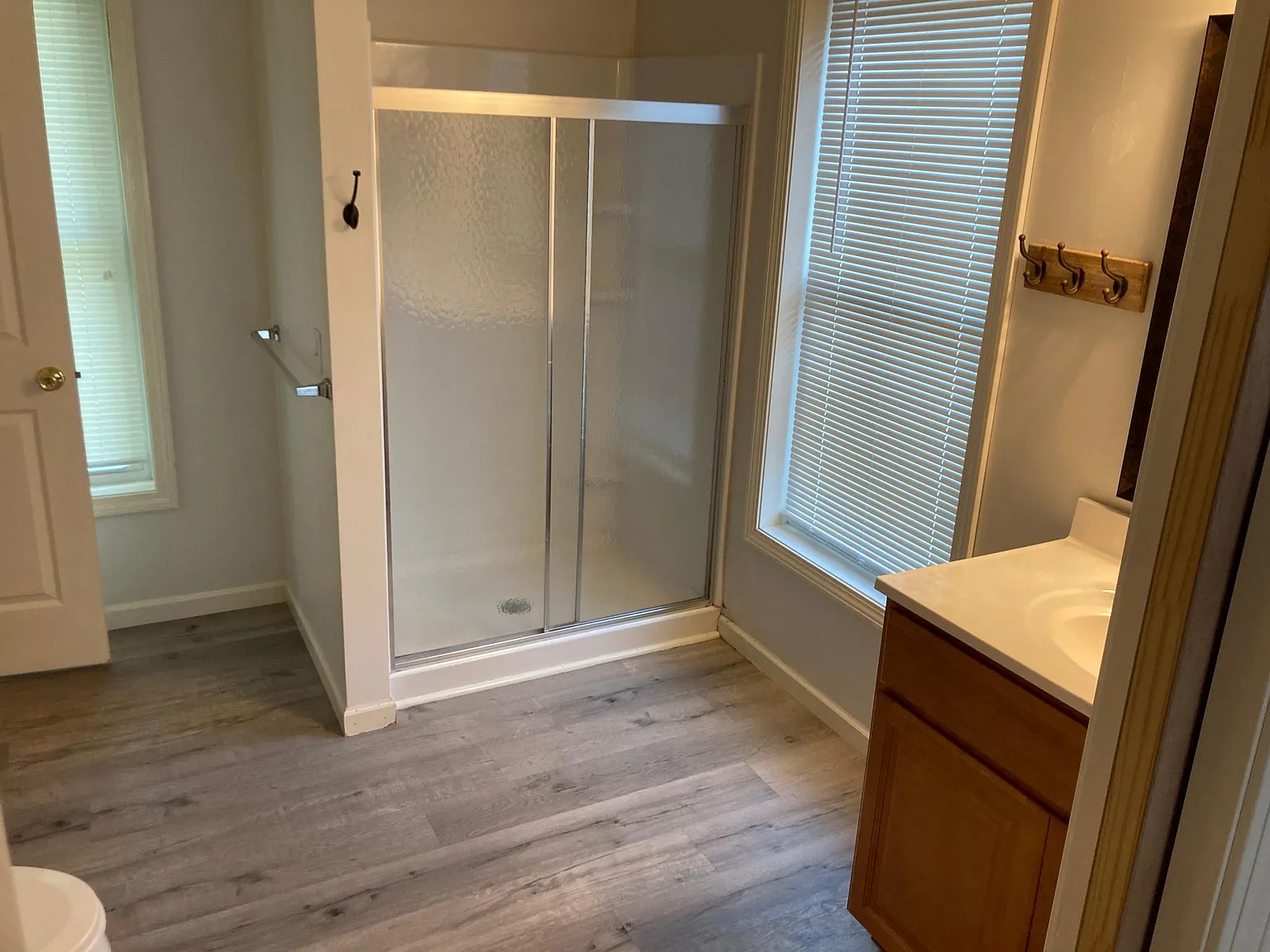 1 bed, 1100 sqft, $2,300 — Photo 3