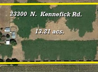 23300 N Kennefick Rd, Acampo, CA 95220