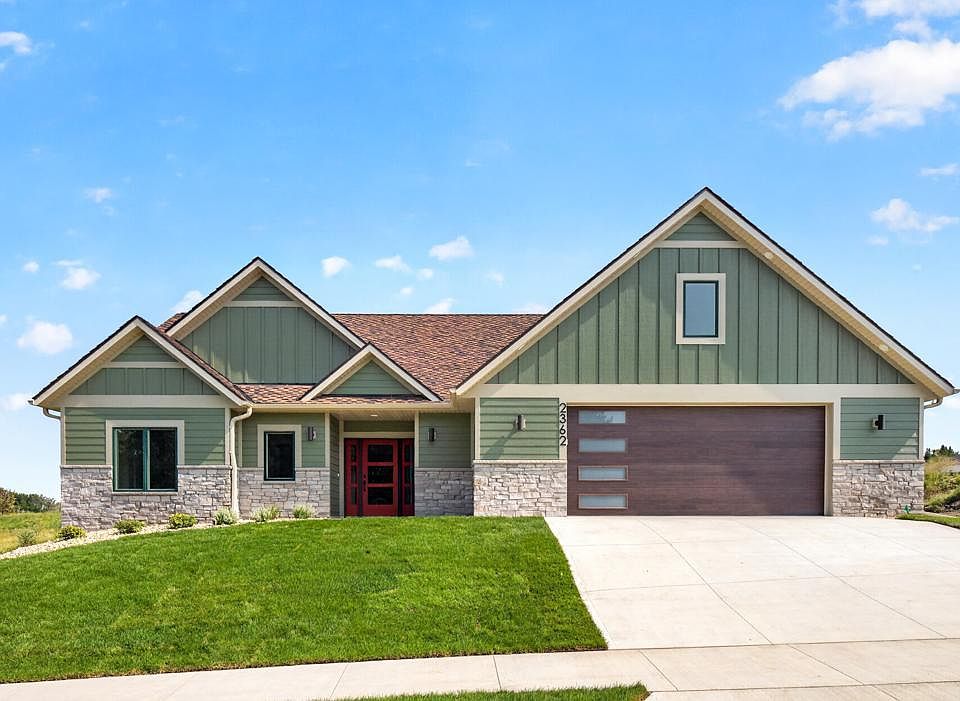 1st image of 2362 Ponderosa Pl SW