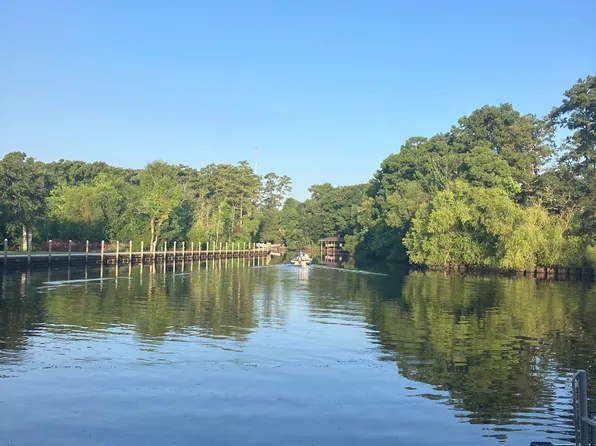 2031 Bayou Ln APT B, Slidell, LA 70458