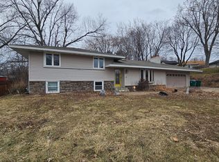 175 Juniper Ln, Apple Valley, MN 55124