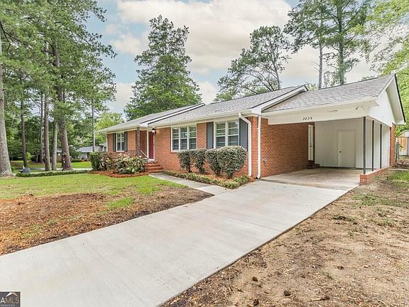 3rd image of 2839 Riverview Rd