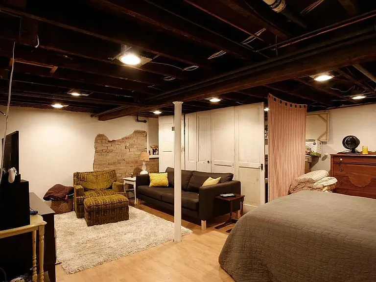 2747 W Denver Pl — Photo 15